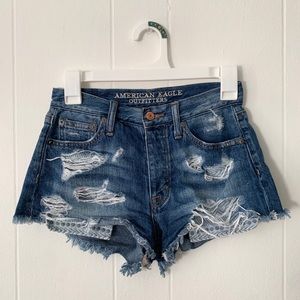 American eagle distressed mid waisted shorts